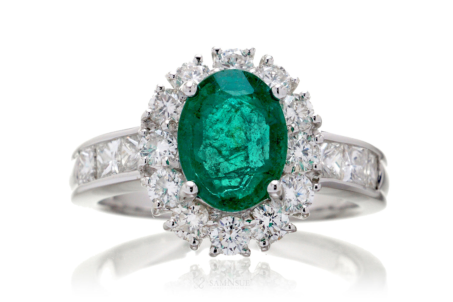 The Eleanor Oval Emerald Ring (2.33ct. tw.)