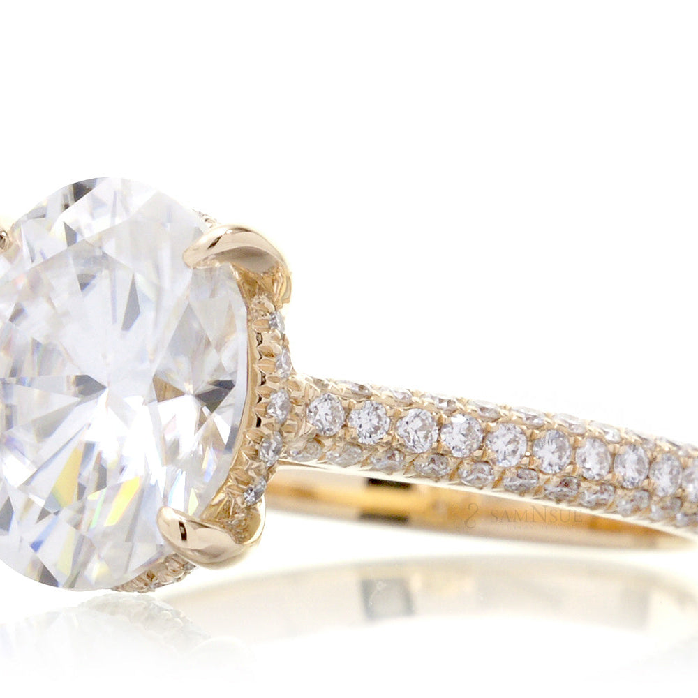 The Starlight Oval Diamond Ring