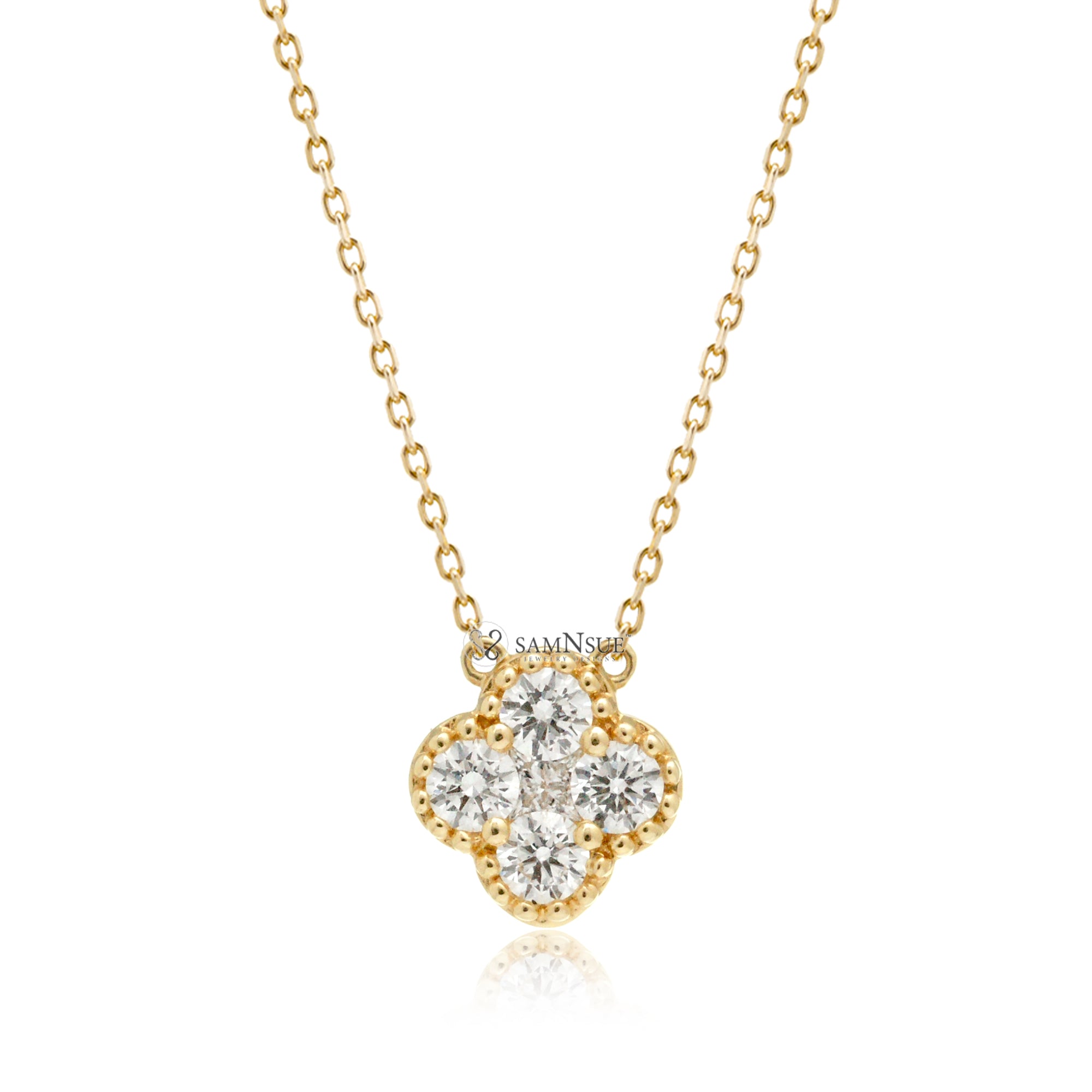 Clover diamond necklace in yellow gold