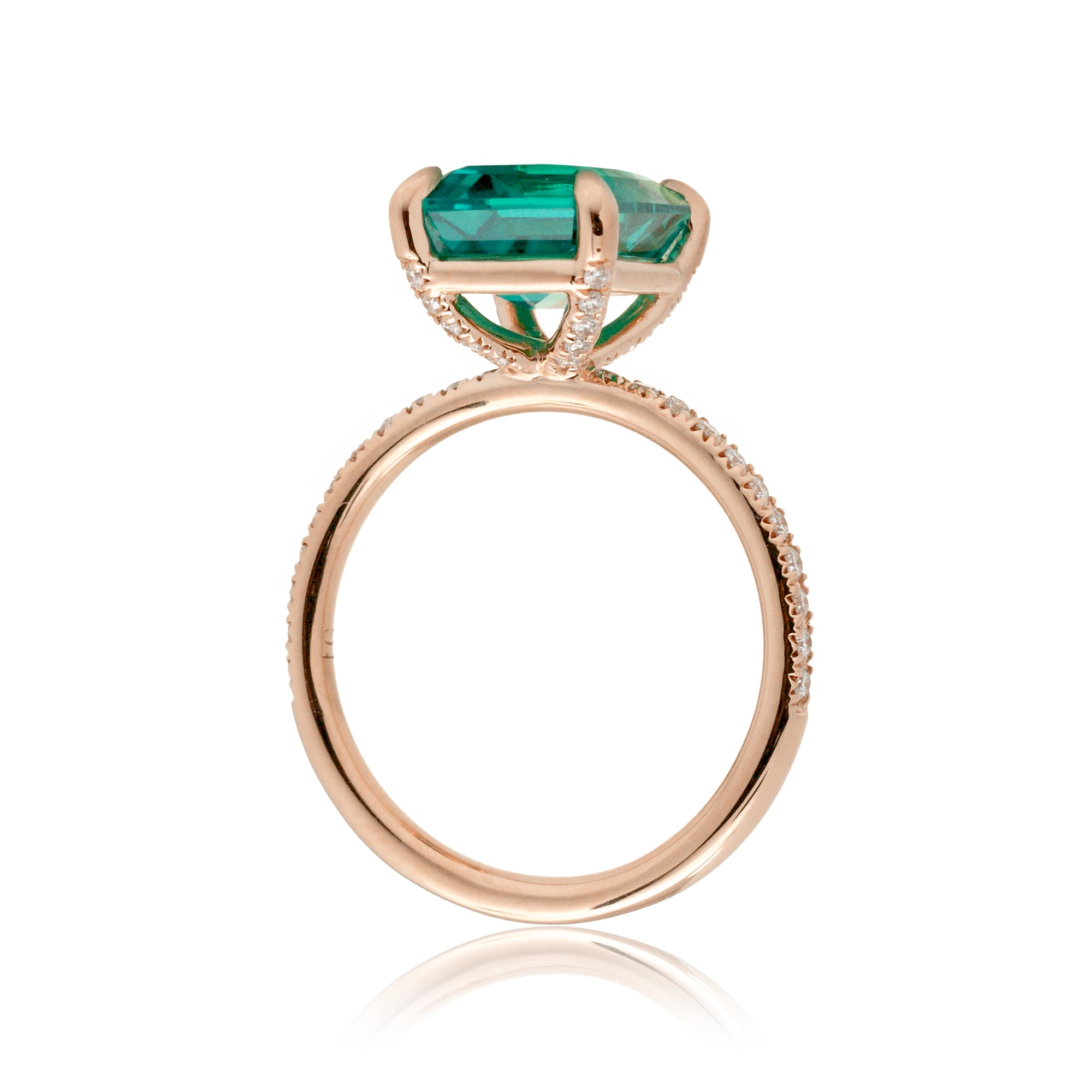 The Ava Cushion Cut Green Emerald Ring (Lab Grown)