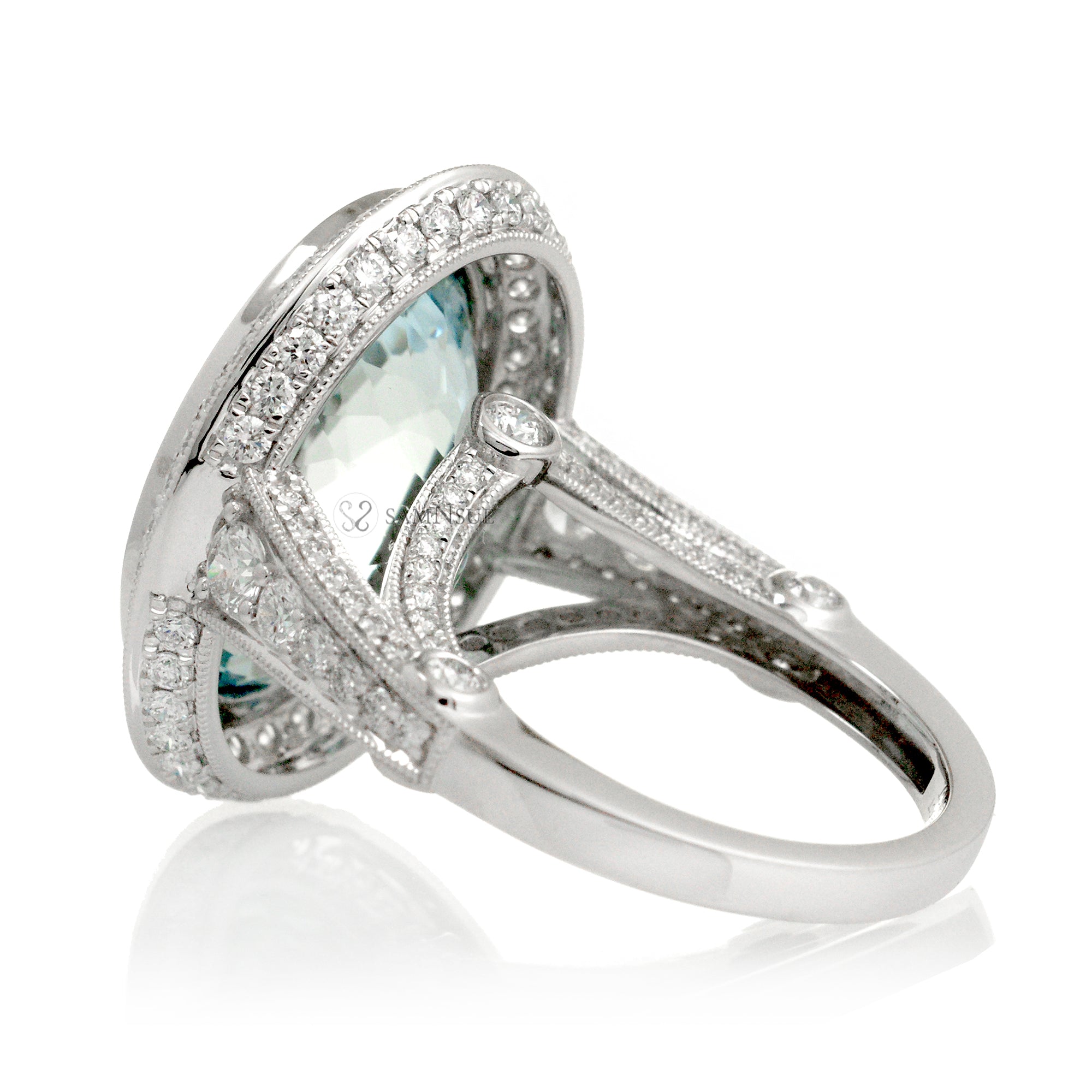 The Gwendoline Oval Aquamarine Ring (14.89ct. tw.)