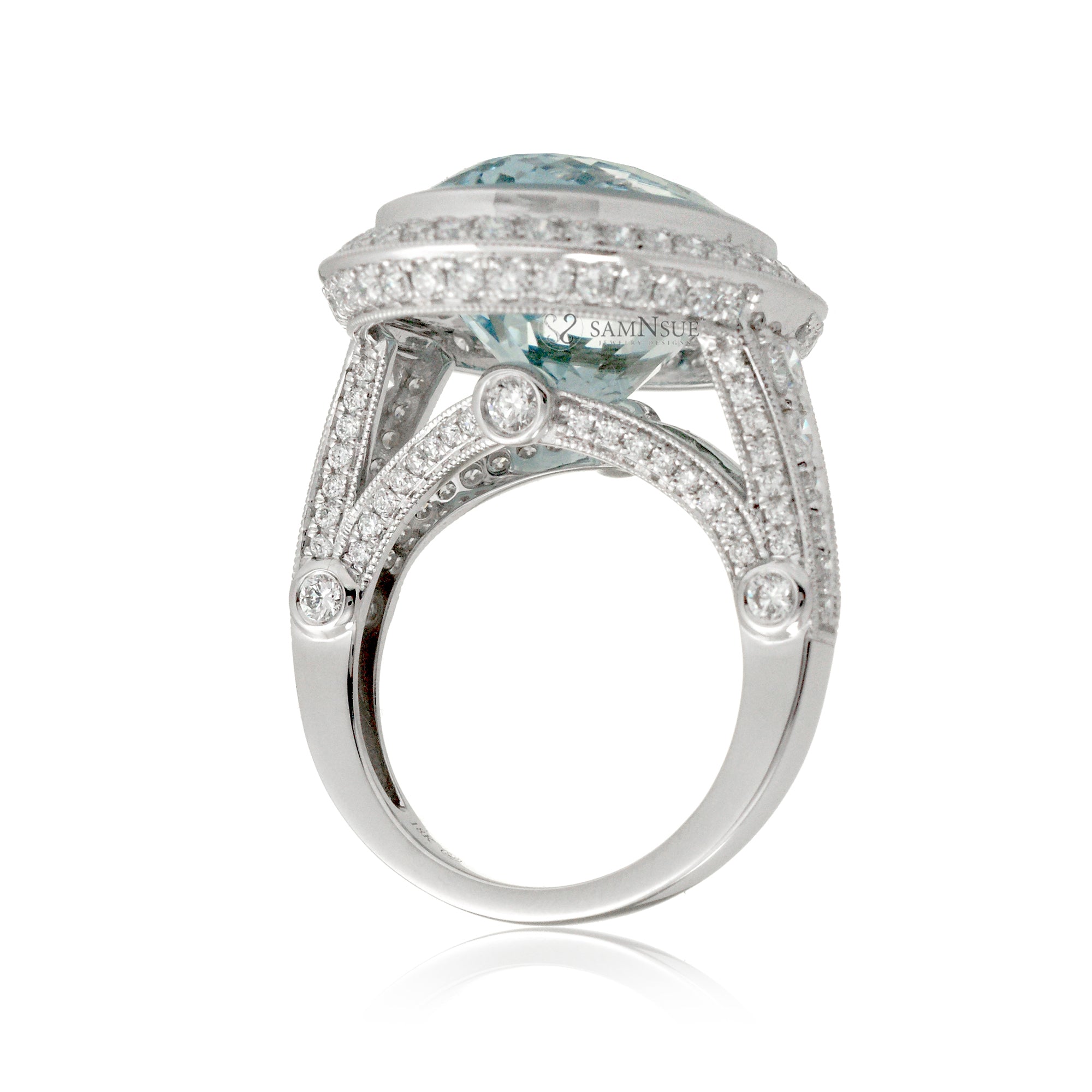 The Gwendoline Oval Aquamarine Ring (14.89ct. tw.)