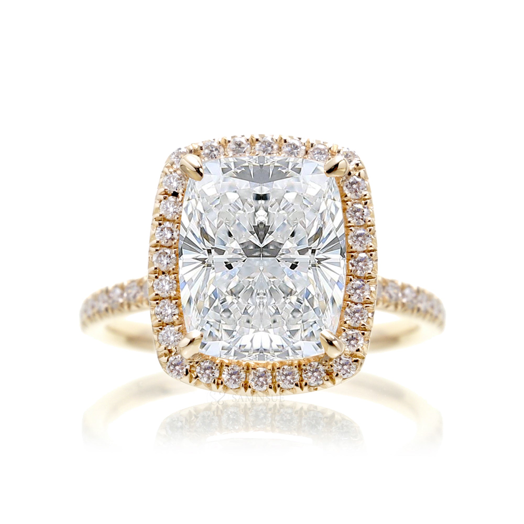 The Caitlin Cushion Diamond Ring (Lab-Grown)