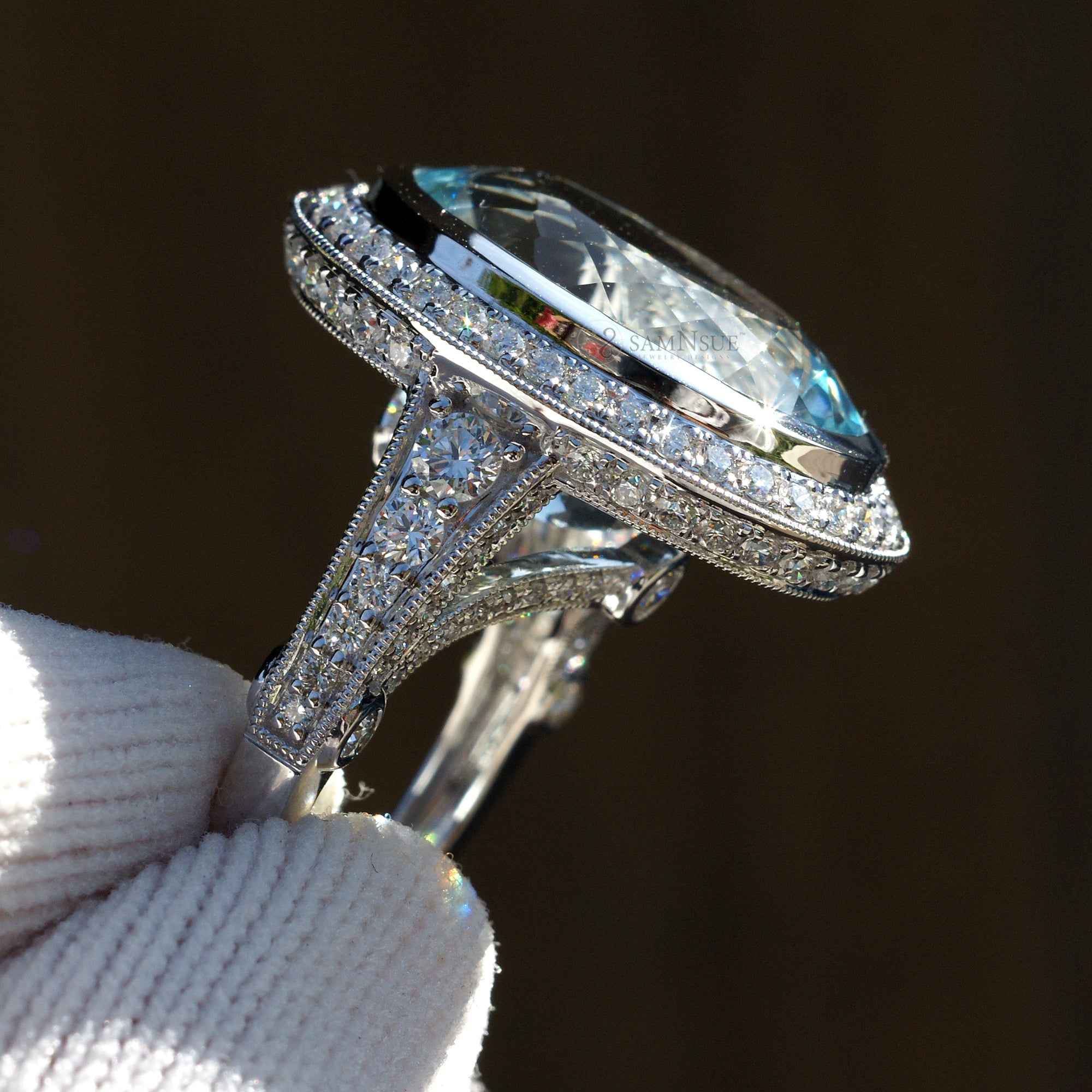 The Gwendoline Oval Aquamarine Ring (14.89ct. tw.)