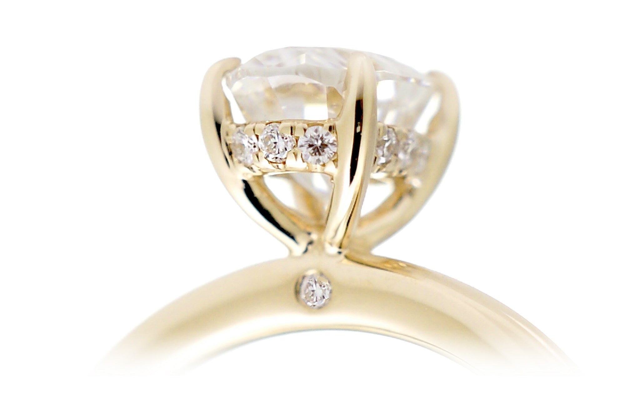 The Lucy Pear Cut Diamond Ring (Lab-Grown)