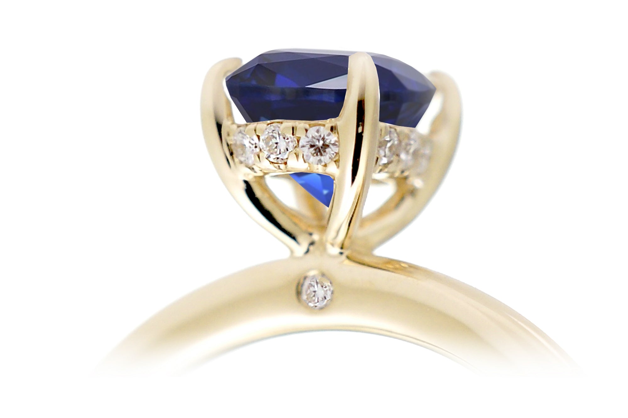 The Lucy Pear Cut Blue Sapphire Ring (Lab-Grown)