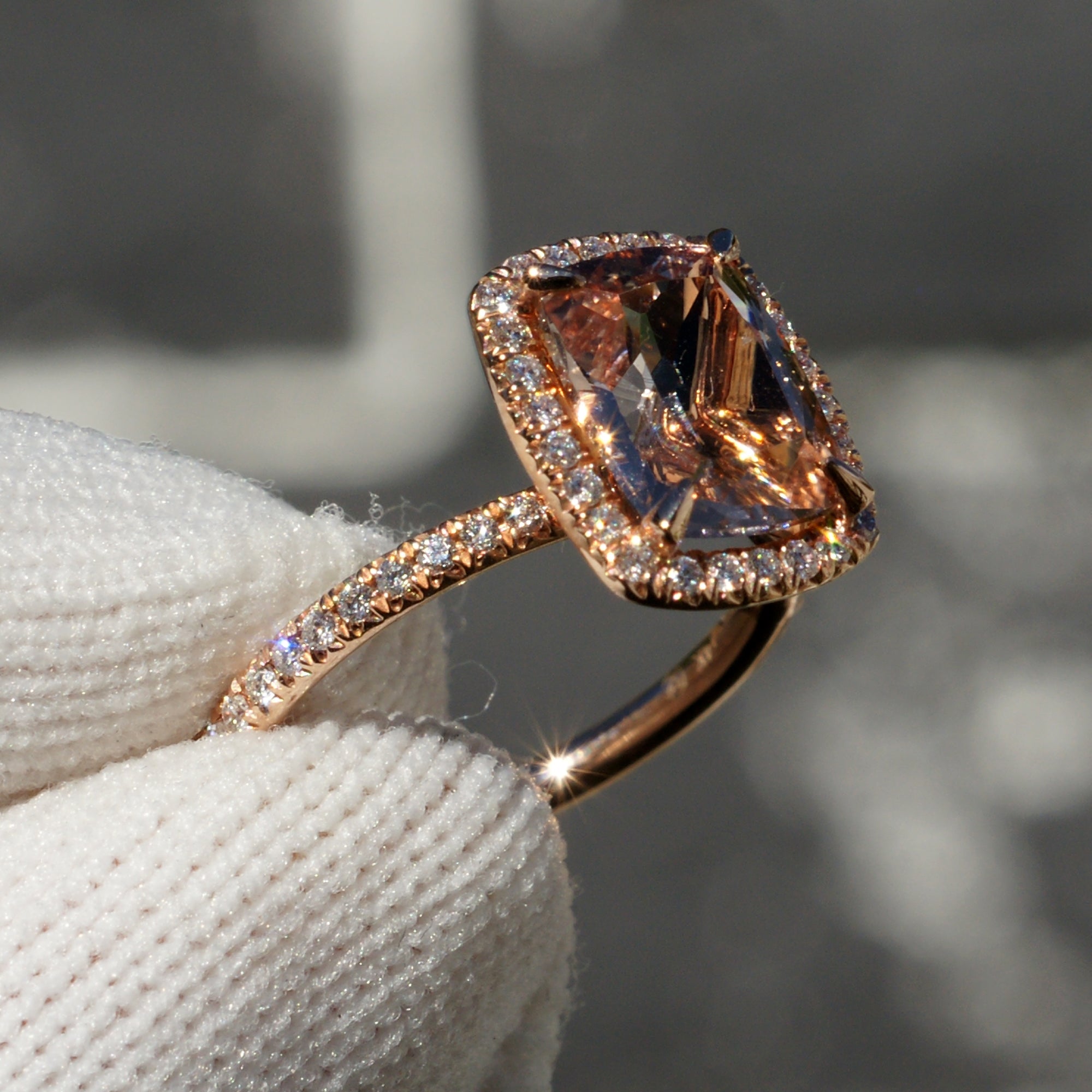 Cushion cut halo hot sale rose gold