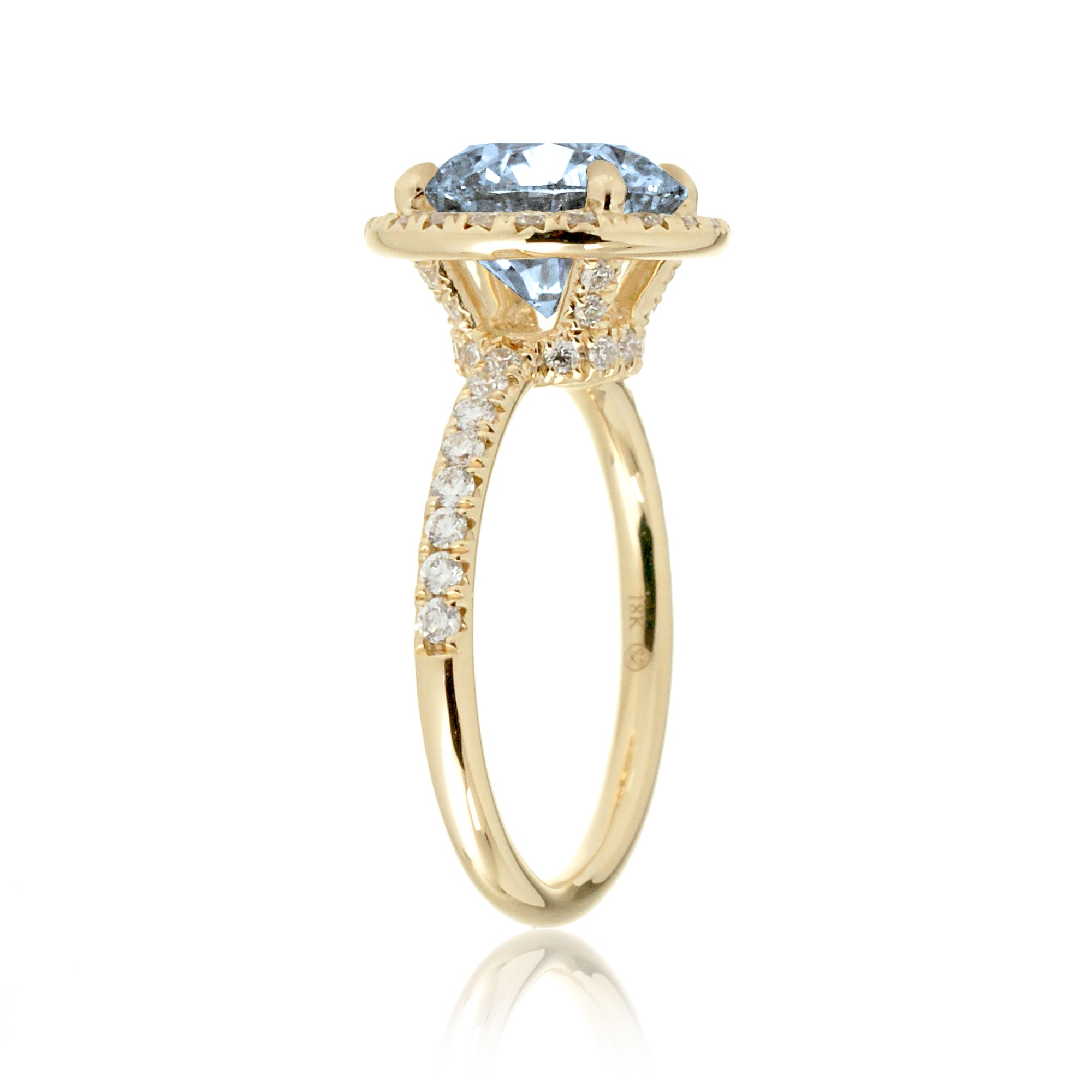 Round cut aquamarine engagement ring the Drenched yellow gold