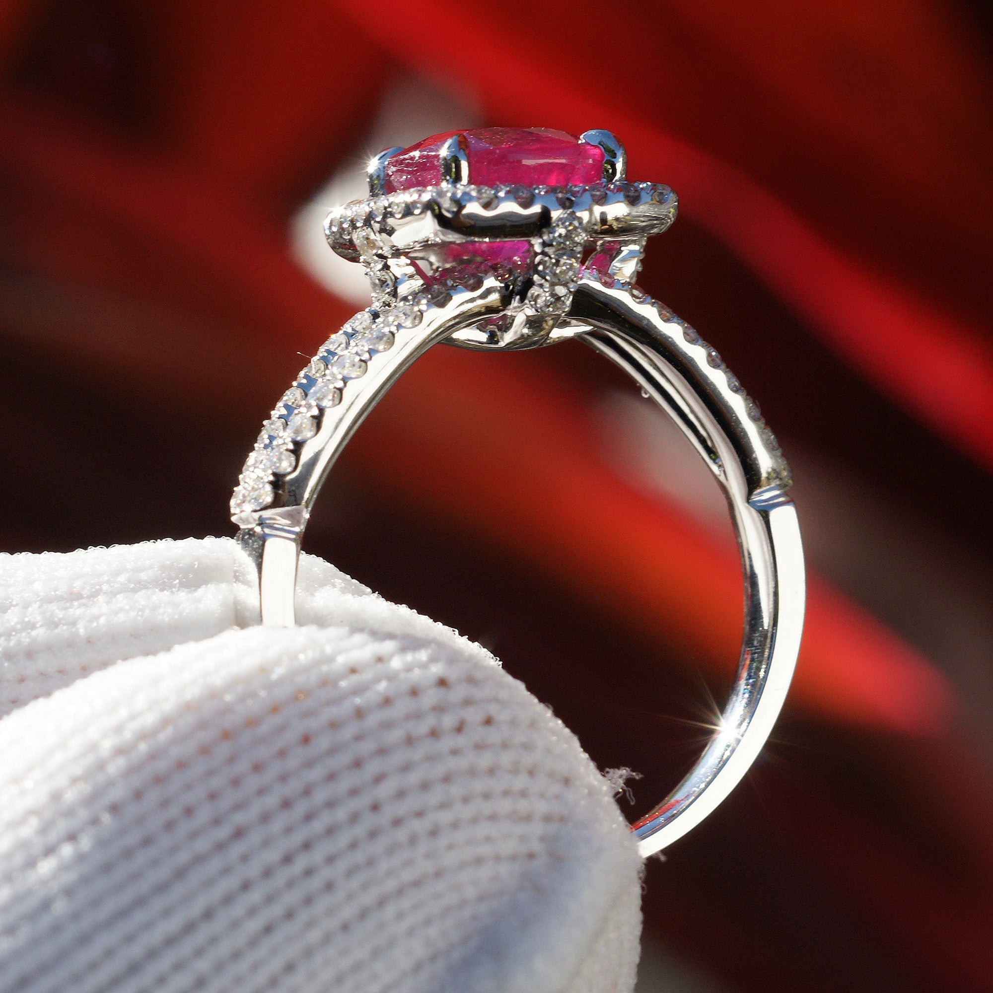 Round cut ruby cushion diamond halo split band ring in white gold