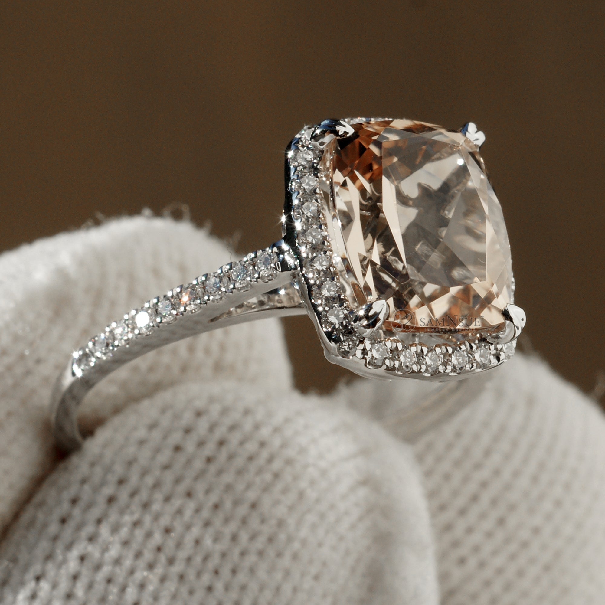 The Signature Cushion Morganite Ring (10x8mm)