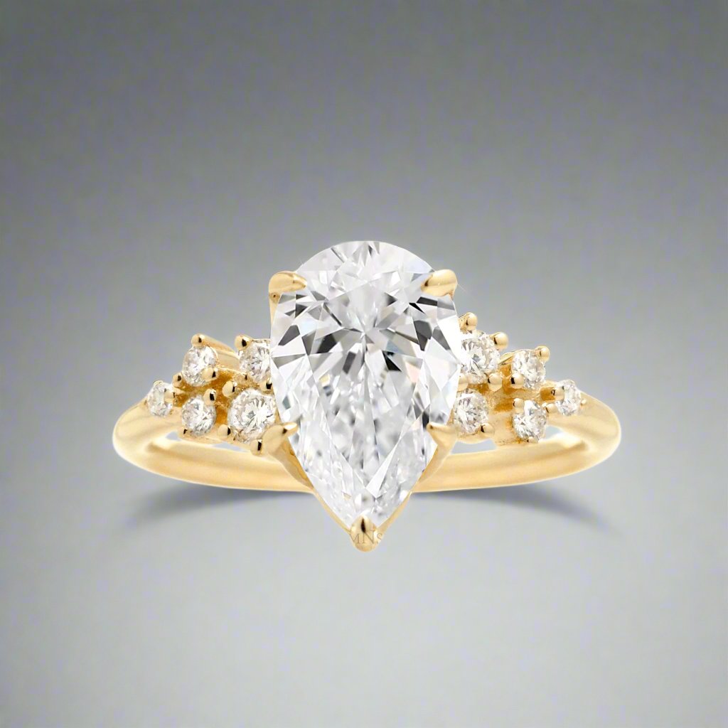 The Stella Pear Cut Diamond Ring (Lab-Grown)