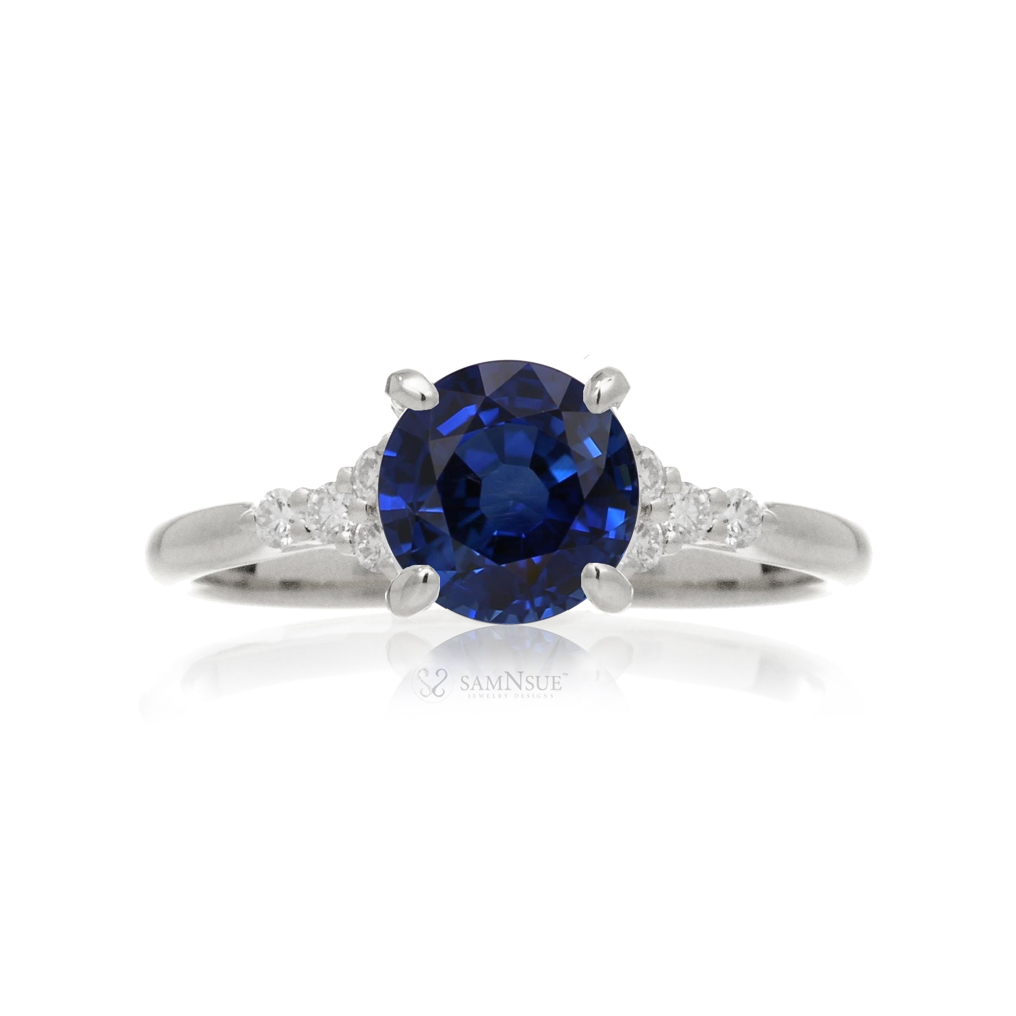 The Chloe Round Cut Blue Sapphire Ring (Lab-Grown)