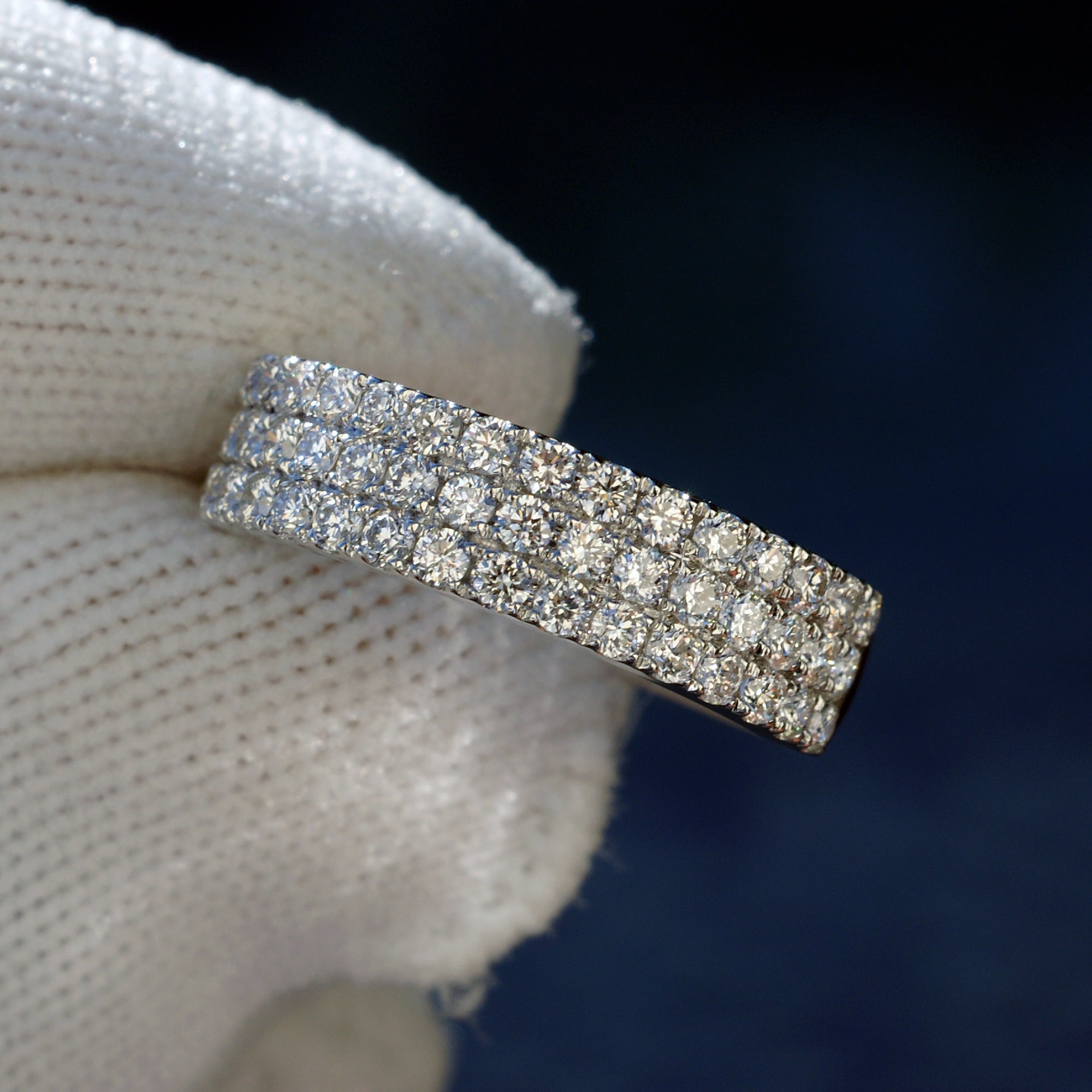 Triple Row Flat Natural Diamond Band 18k 0.85ct tw.