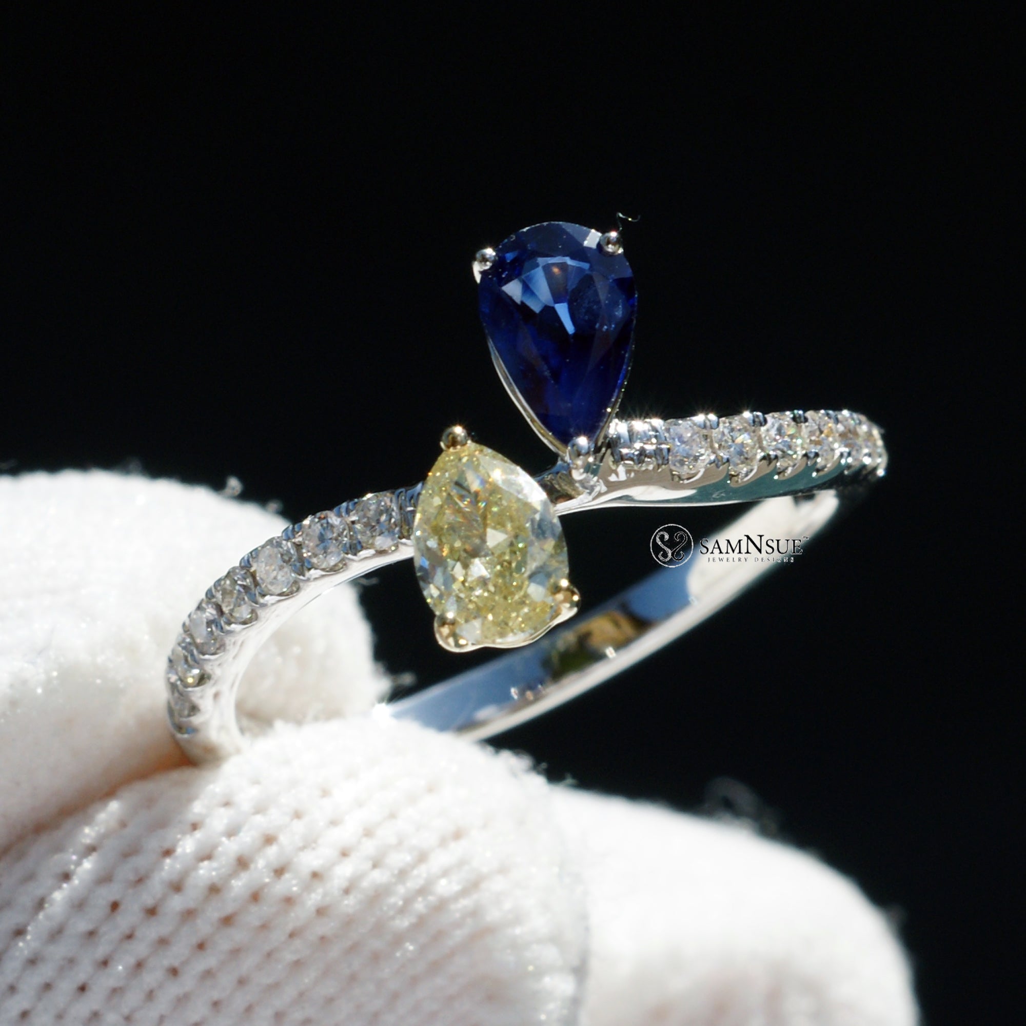 Toi et Moi Blue Sapphire Fancy Yellow Diamond Ring in white gold