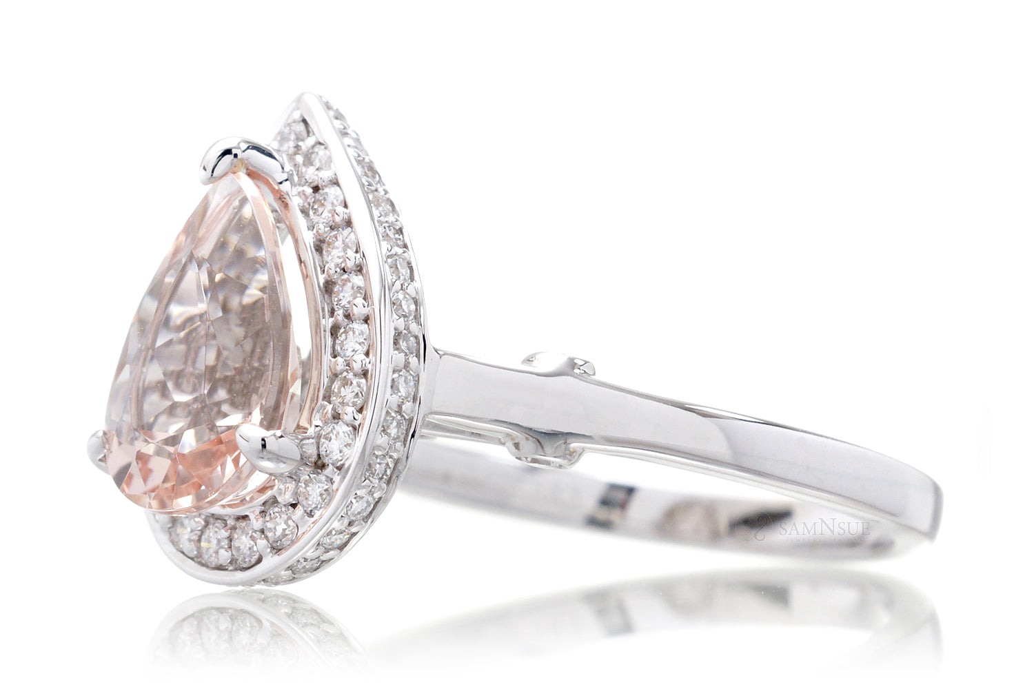 The Carla Pear Morganite Ring