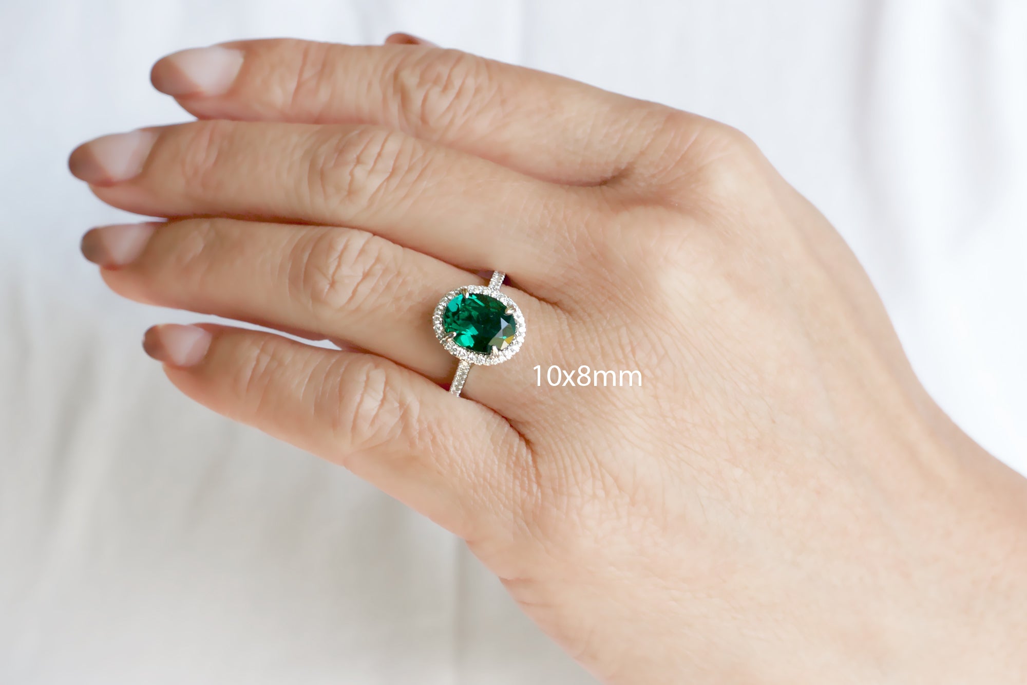 Emerald Engagement ring,6x8mm Oval Cut Vintage Emerald ring,Princess Diana  Ring,white gold plated,sterling silver CZ wedding band,Promise